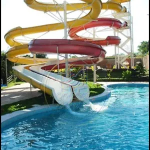 Hotel Golden Dolphin Grand Particular